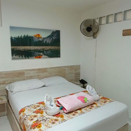 Hotel Brisas Medellin Luaran gambar