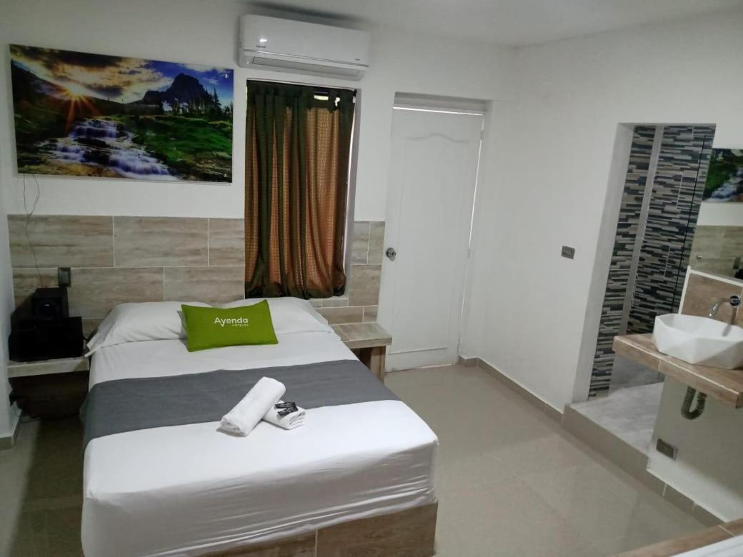 Hotel Brisas Medellin Luaran gambar