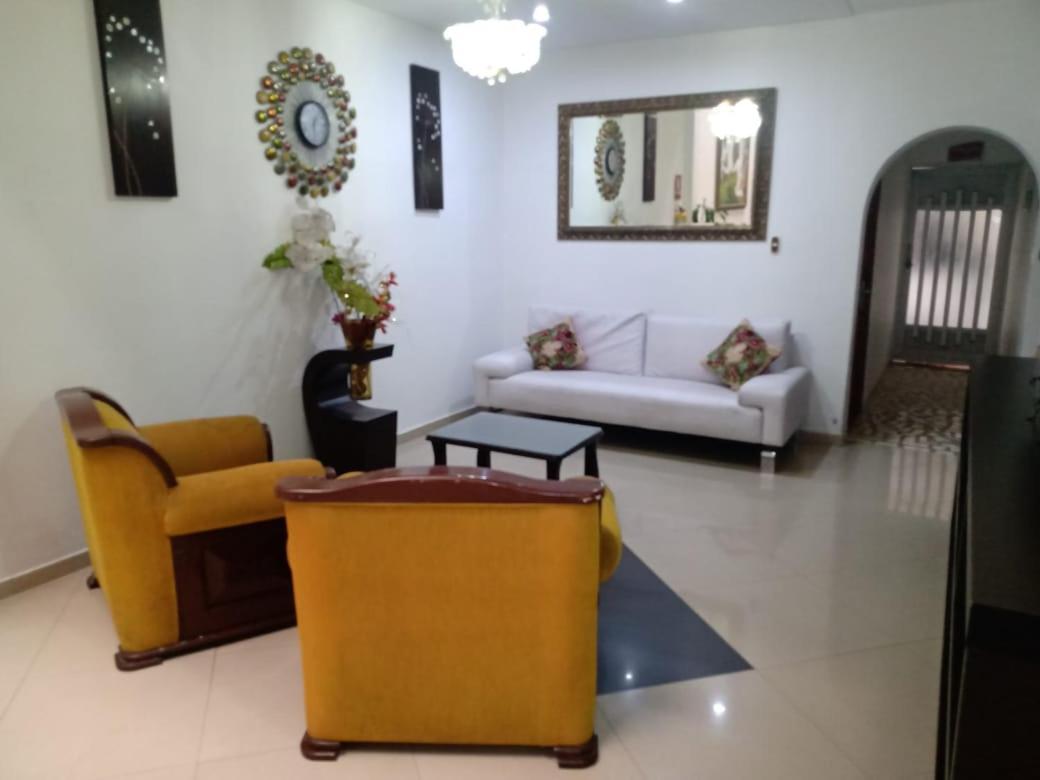 Hotel Brisas Medellin Luaran gambar