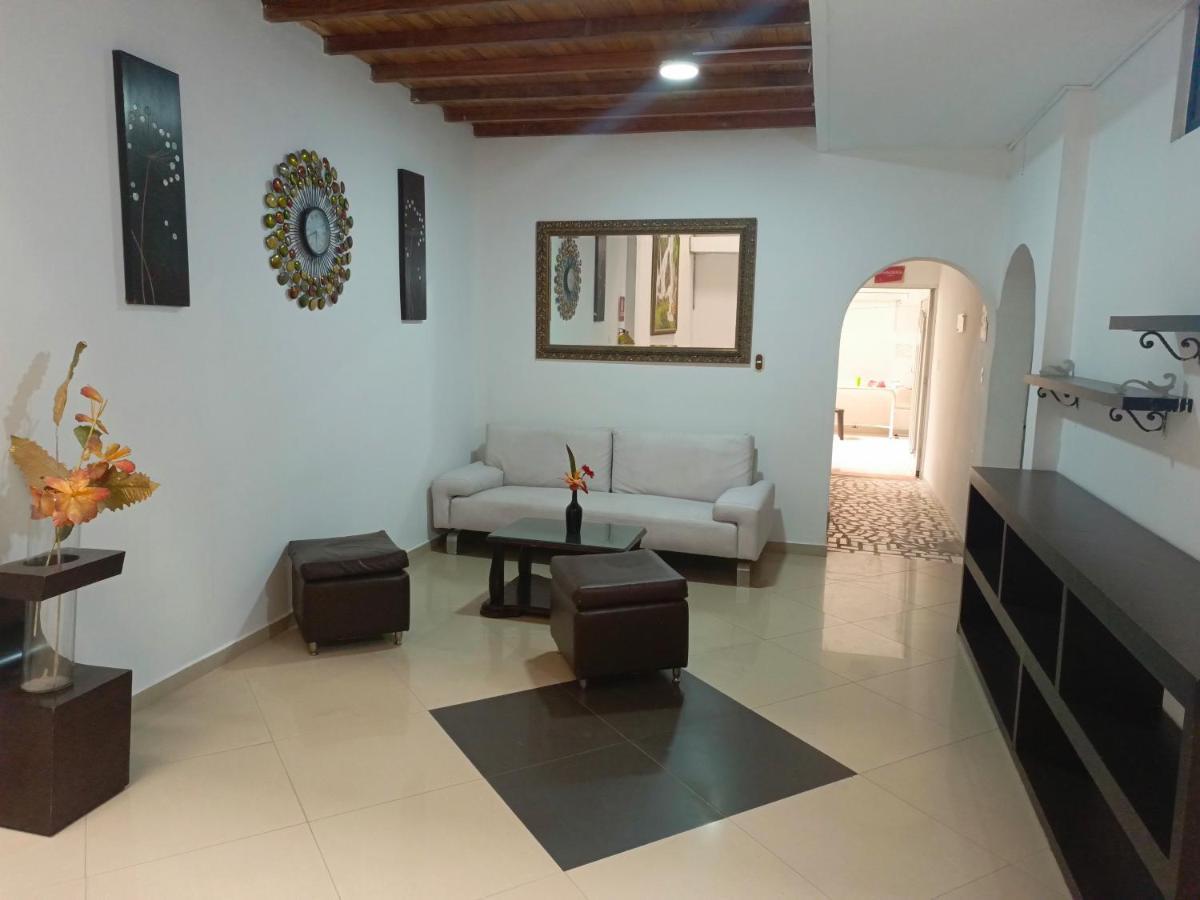 Hotel Brisas Medellin Luaran gambar